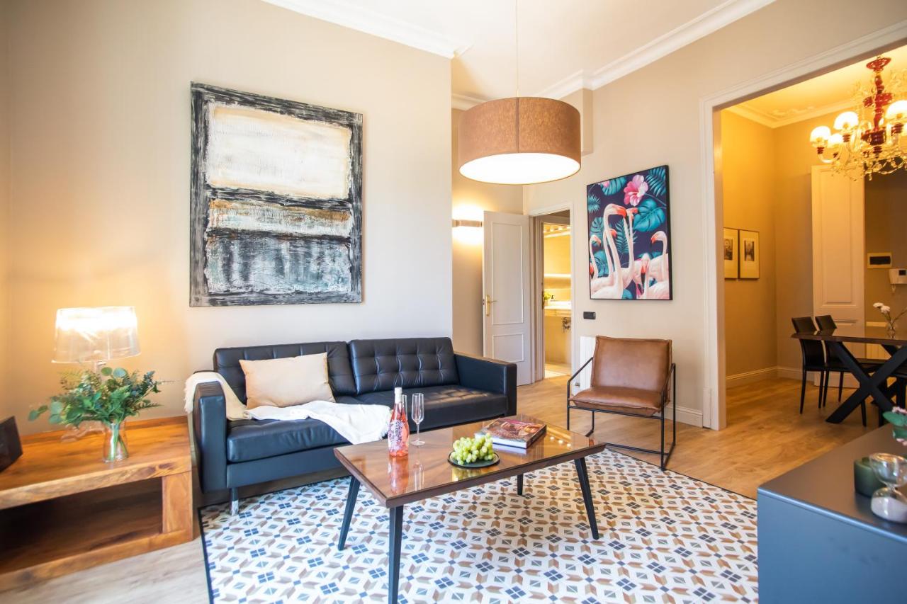Appartement met Balkon 1 - Diputacion 317