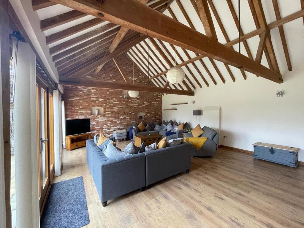 Charming Norfolk Barn Conversion in Barnham Broom - B&B