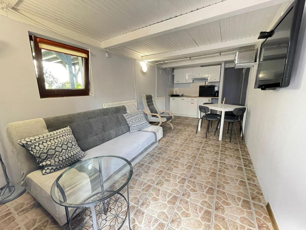Noclegi nad jeziorem w Puszczy Zielonka - B&B Kamińsko