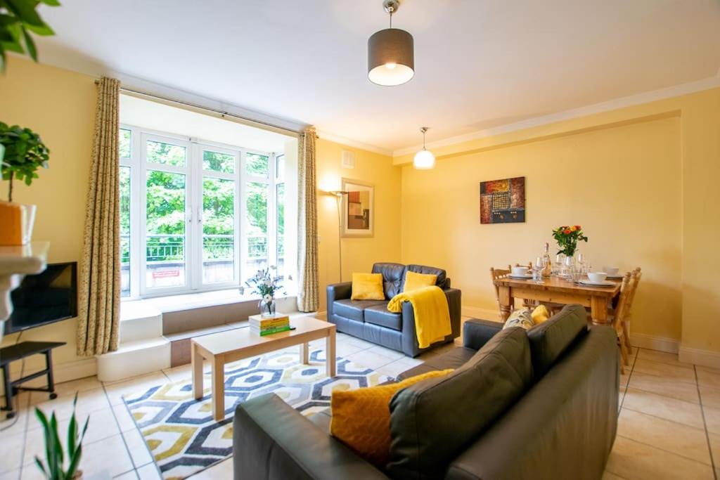 121 - City Center 4 Bedroom Townhouse, Sleeps 6 - Ferienwohnung Galway