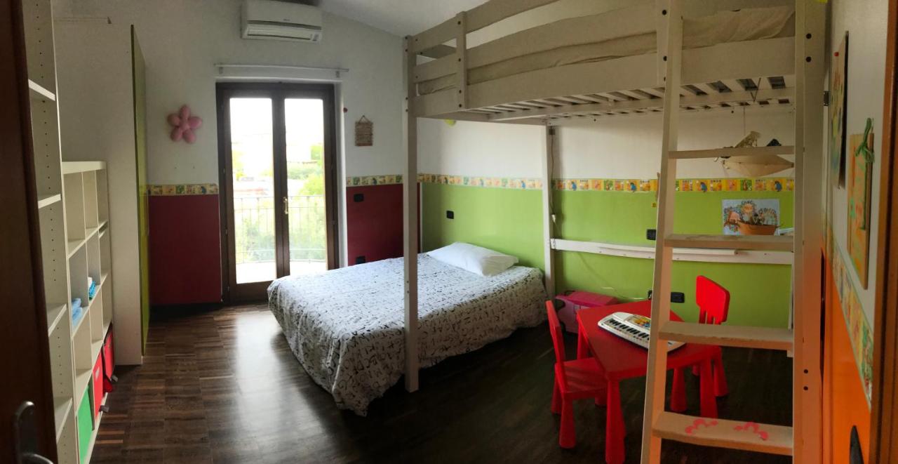 Casa Cirella near Anagnina metro - Chambres d’hôtes