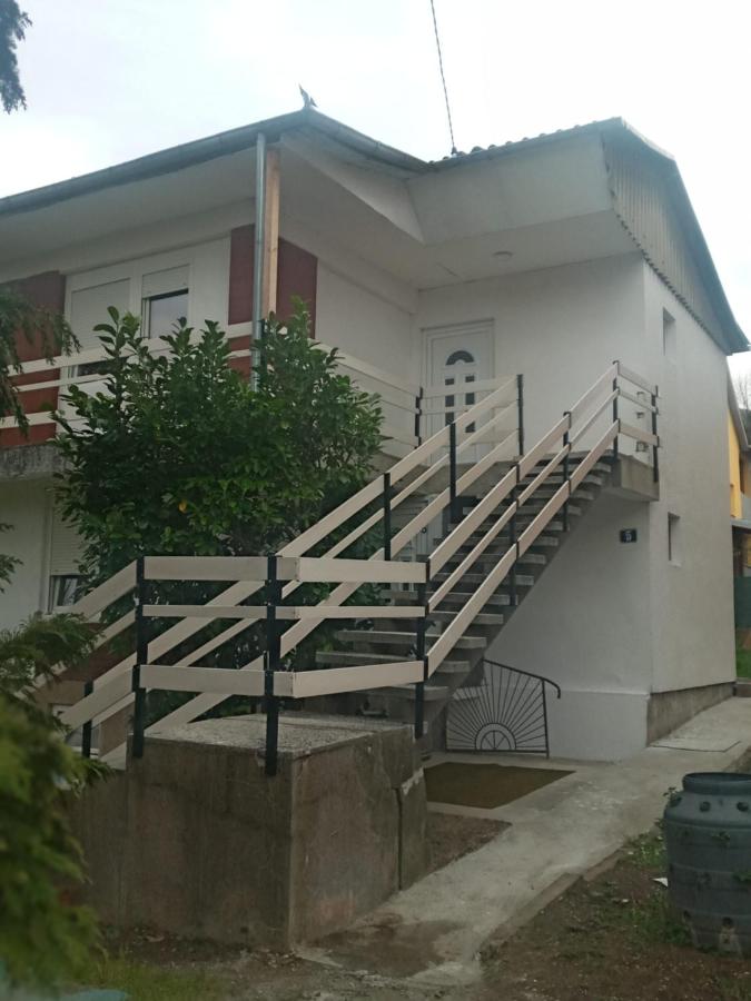 Apartmani Trifunović - Bed and Breakfast