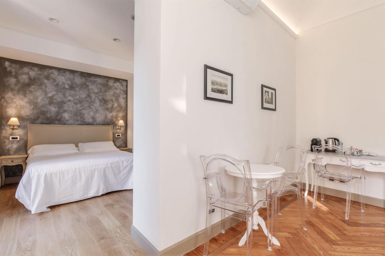 Quadruple Room with Private Bathroom