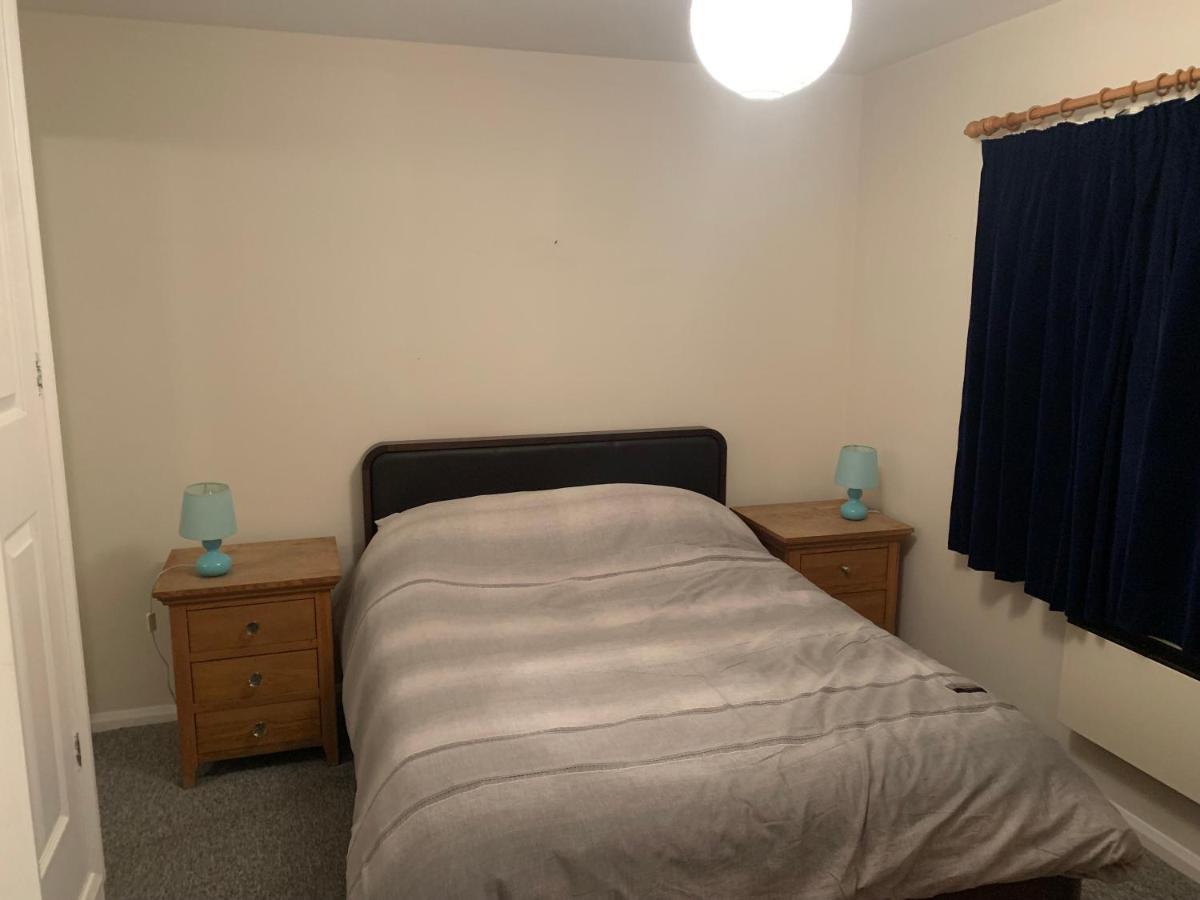 B&B Eastbourne - Sovereign harbour Eastbourne rooms Free WiFi - Bed and Breakfast Eastbourne