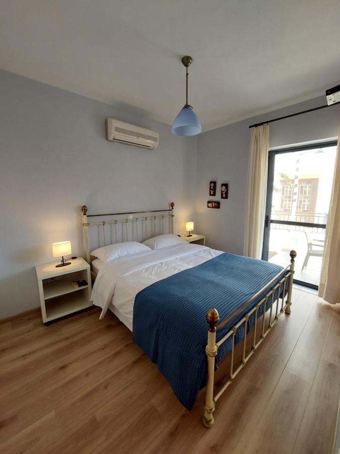 Notos Guesthouse - B&B