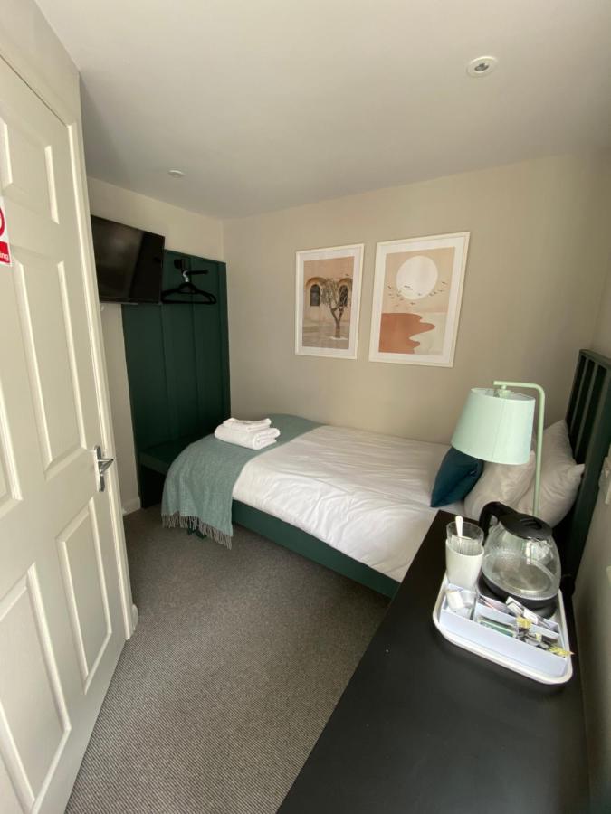 Single Room En Suite Courtyard