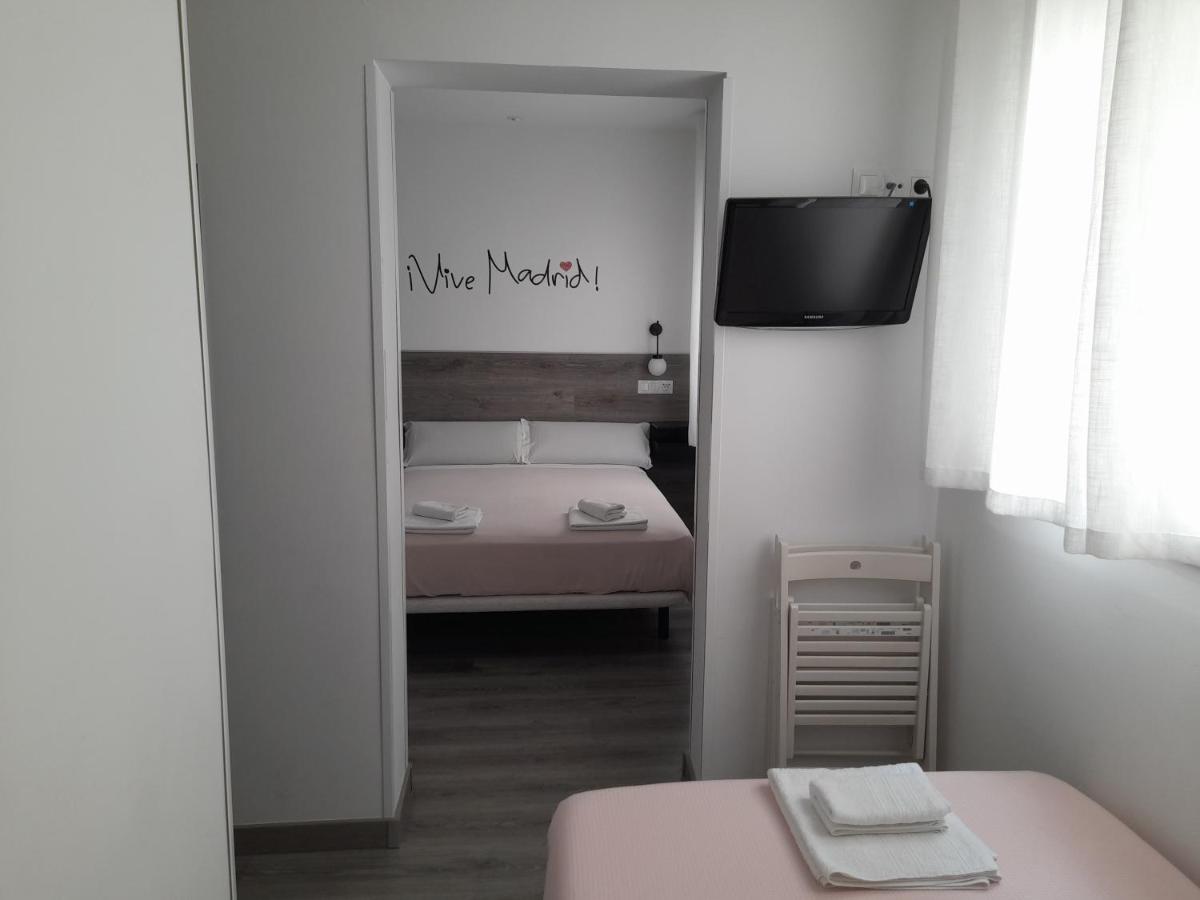 Dreibettzimmer mit eigenem Bad