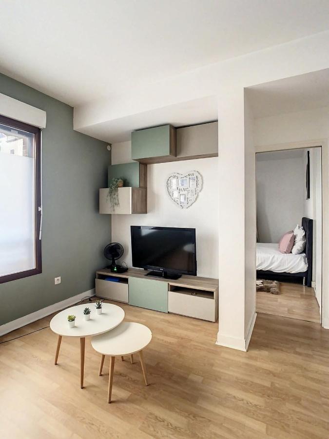 B&B Neuilly-sur-Marne - Grand Appartement Paris et Disneyland 4pers - Bed and Breakfast Neuilly-sur-Marne