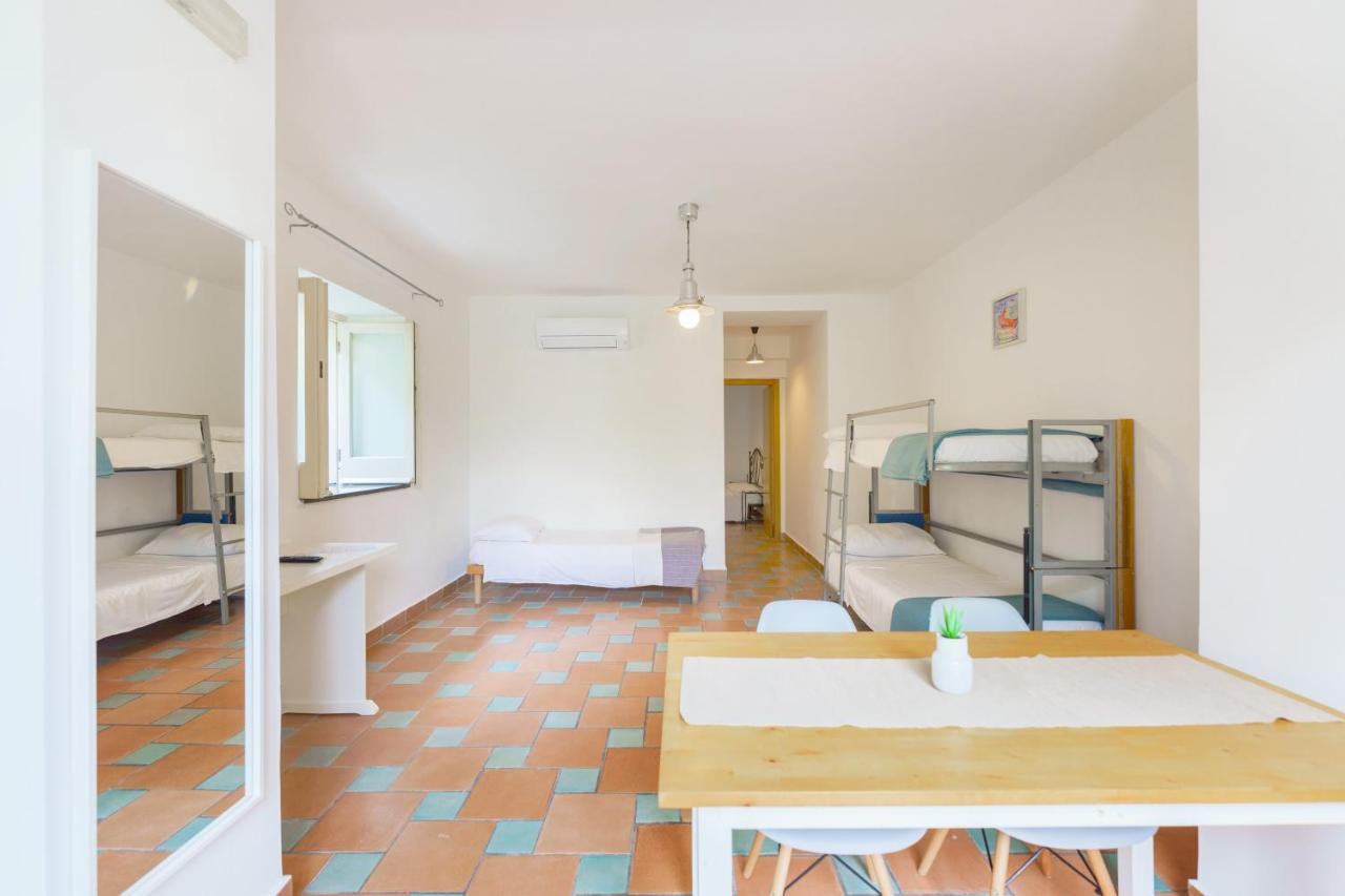 Appartamento con 1 Camera da Letto - Piano Terra
