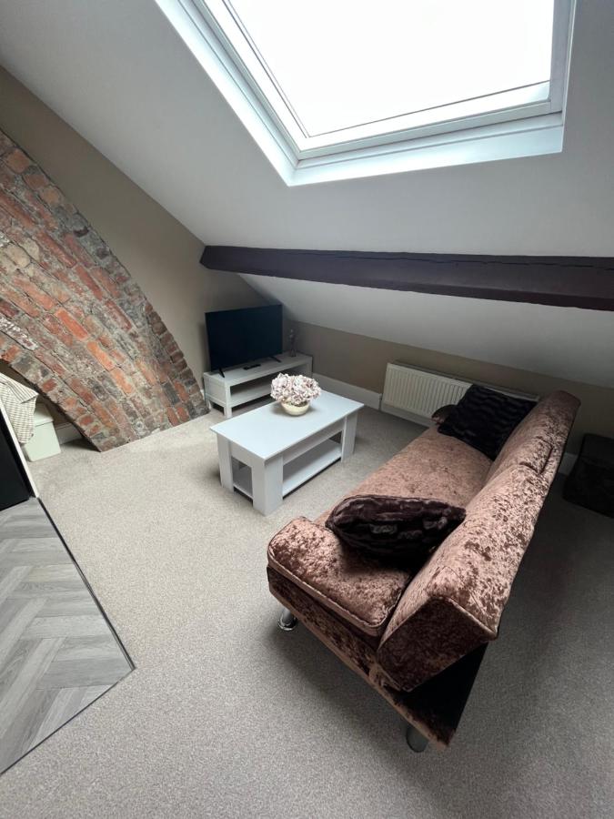 B&B Barnsley - Modern En-Suite Rooms Town Centre Self-Check In - Bed and Breakfast Barnsley