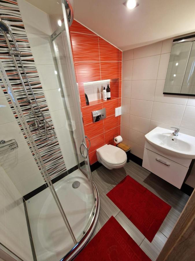 Large Double Room