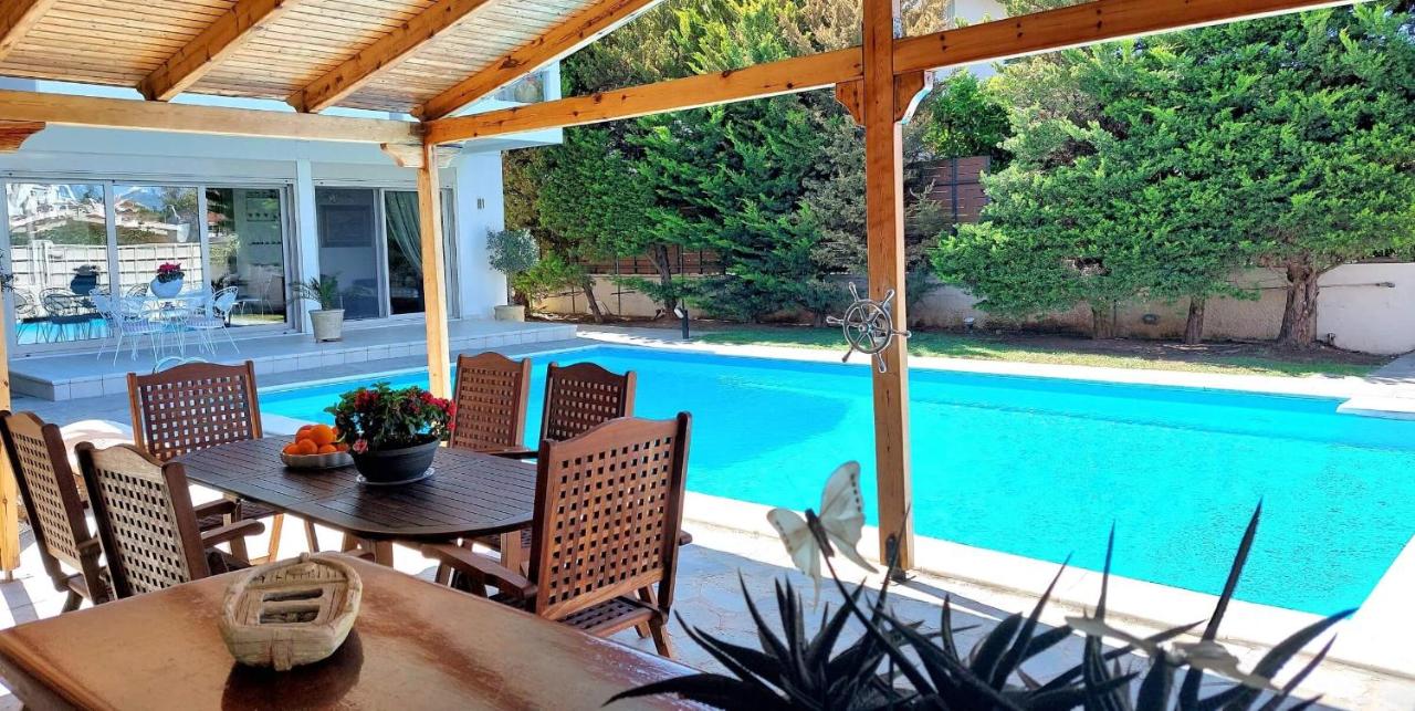 Luxury apartment SEA HELM with private swimming pool and BBQ - Ferienwohnung