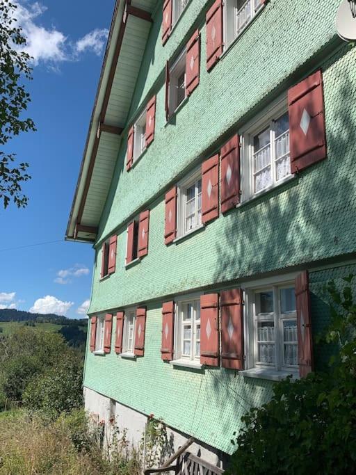 Allgäu Cottage - traumhafter Blick in die Schweizer Berge - Ferienwohnung