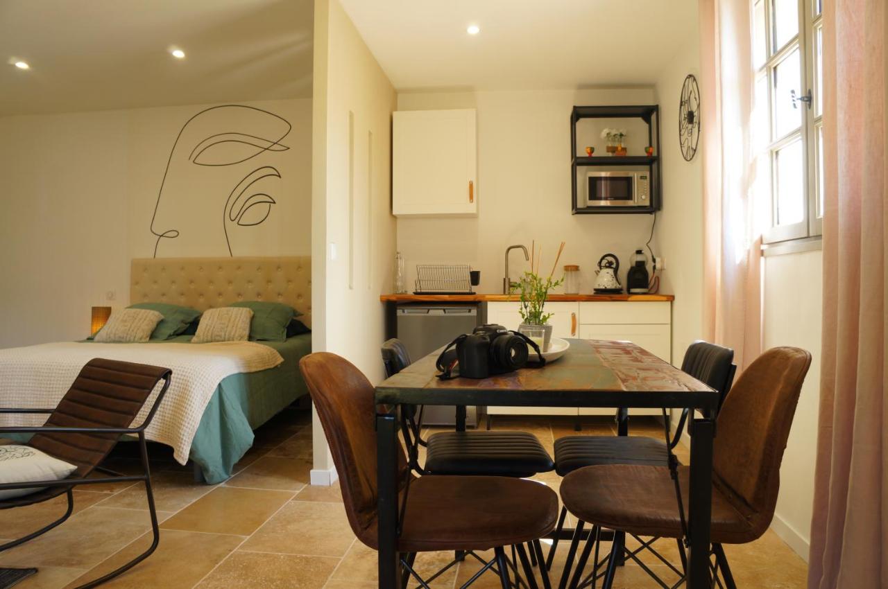 La Suite du Mas Lauseta - clim et park - B&B