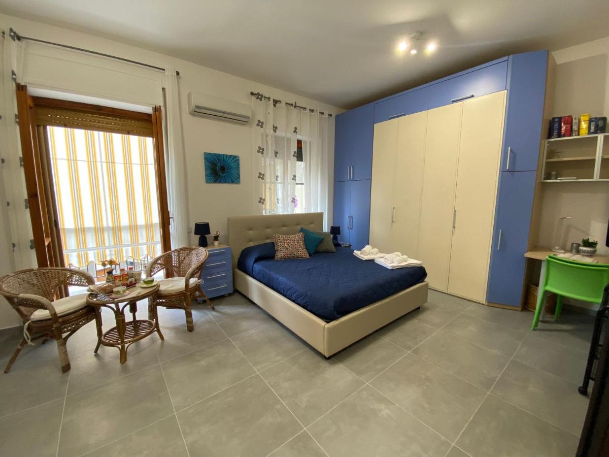 Chambre Lit King-Size avec Balcon
