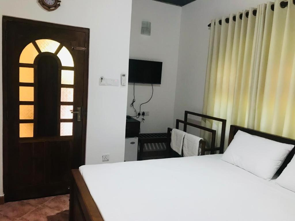 B&B Anuradhapura - Langama Thena - ළඟම තැන - Bed and Breakfast Anuradhapura