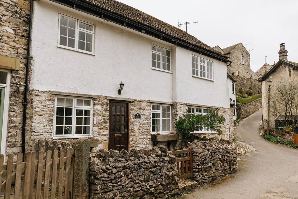 B&B Castleton - CLIFFE COTTAGE - Countryside Cottage in Castleton, Peak District National Park - Bed and Breakfast Castleton