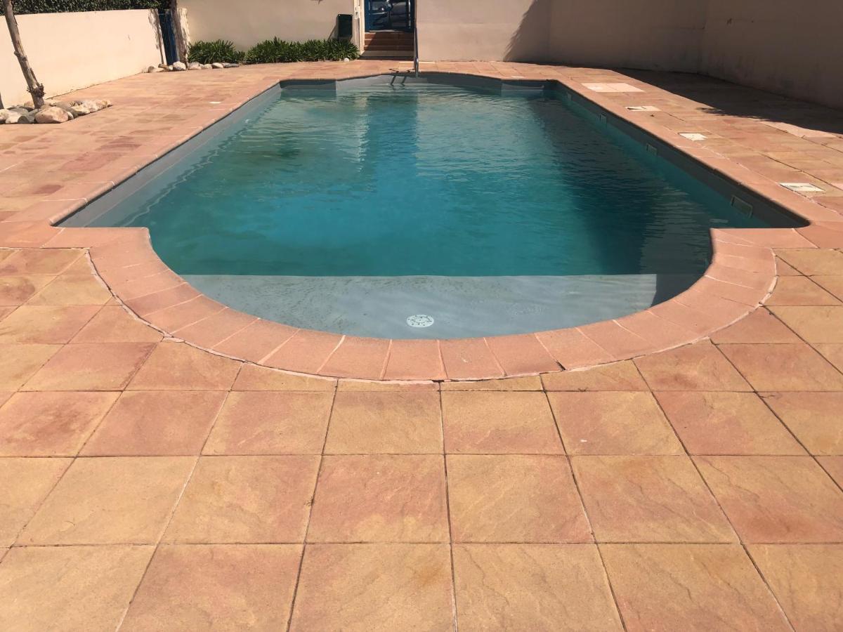 Duplex proche plage Sanary - B&B