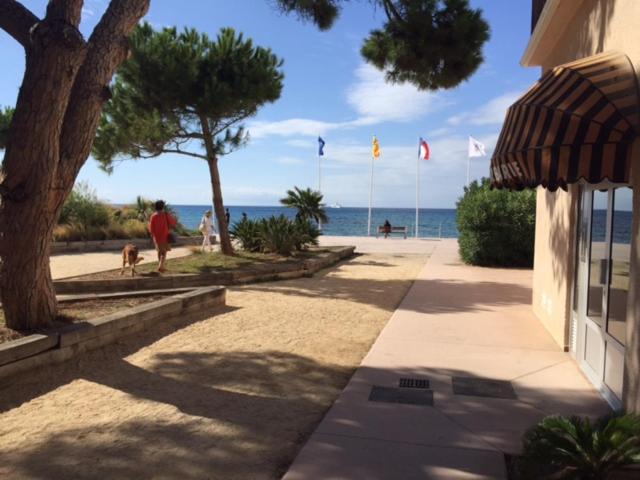 Garden Beach Saint-Cyr sur Mer BS-APART T2 - Chambres d’hôtes Saint-Cyr-sur-Mer