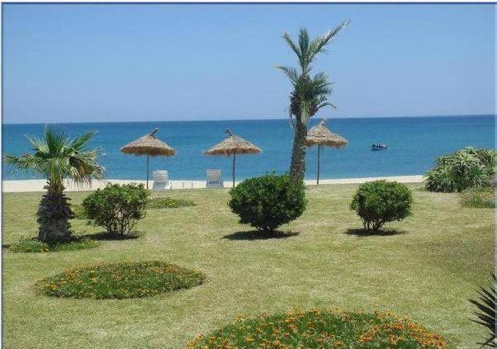 Bel appartement refait à neuf Bahia Smir - B&B