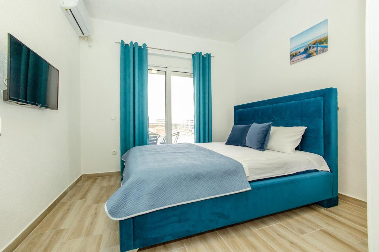 B&B Ulcinj - DERON Apartments - Bed and Breakfast Ulcinj