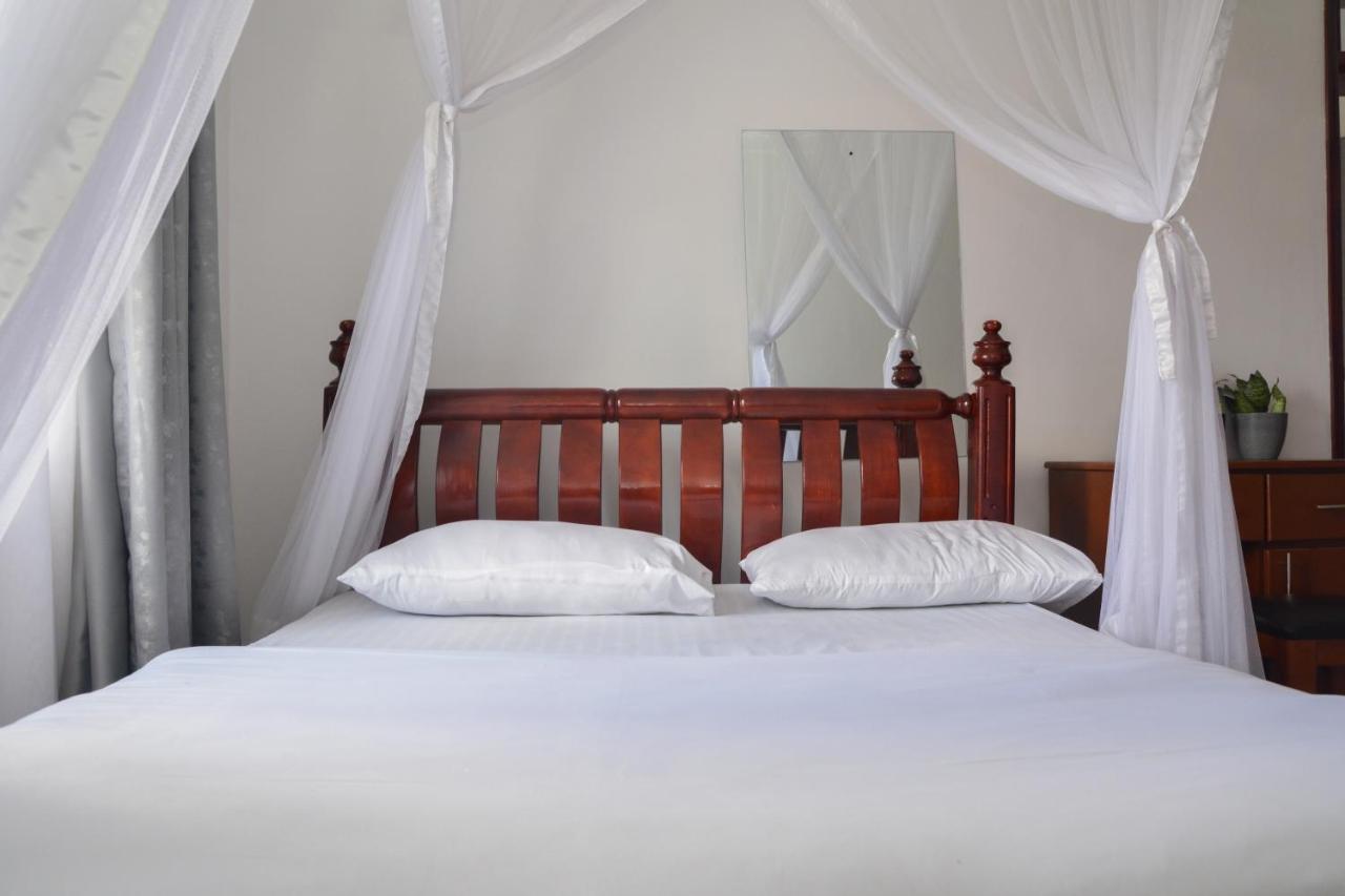 Ashok Apartments - B&B Entebbe