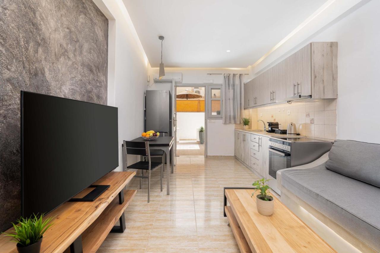 Moonstone - B&B Karterádhos