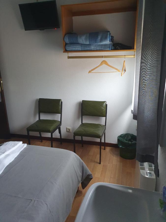 Standard Twin Room with Shared Bathroom