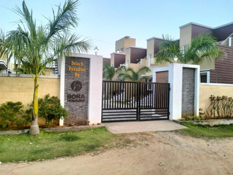 Beach Dreamz Villa 2 BHK Near Pondy and Auroville - Chambres d'hôtes Marakkanam
