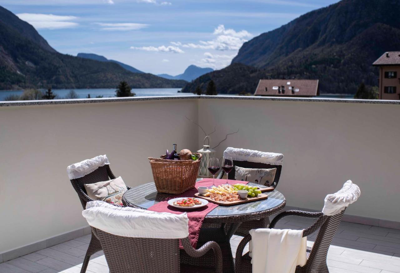 B&B Molveno - Attico con vista sul lago e montagne a Molveno - Bed and Breakfast Molveno