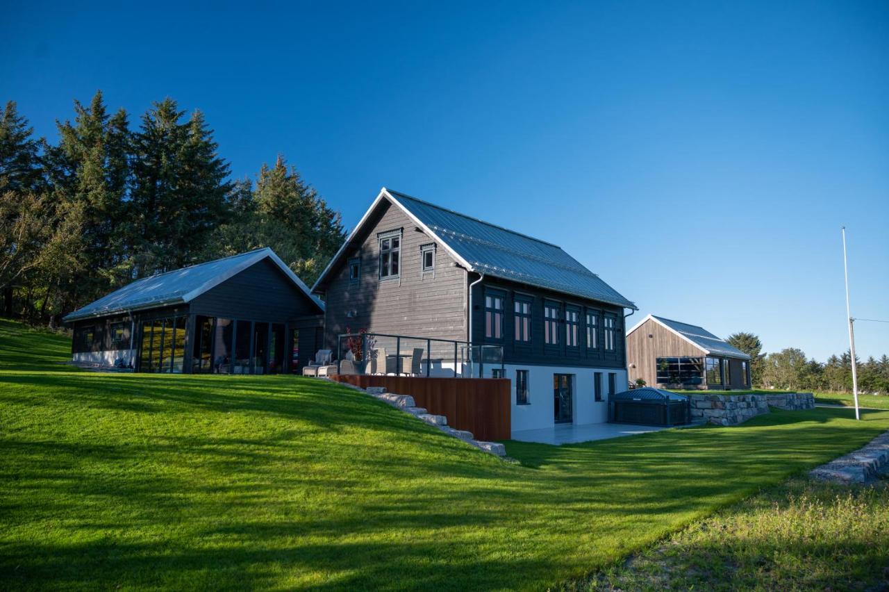 Godo Lodge - B&B