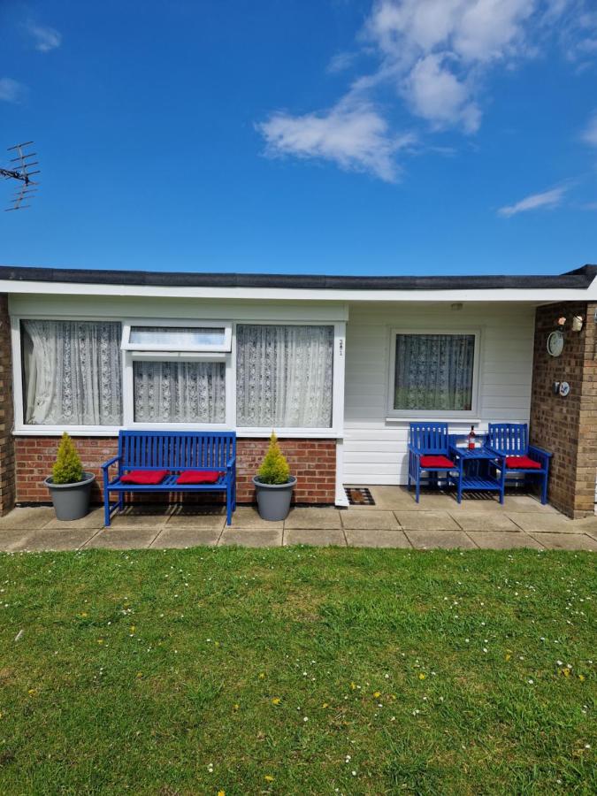 Sundowner D & A Holiday Home - B&B