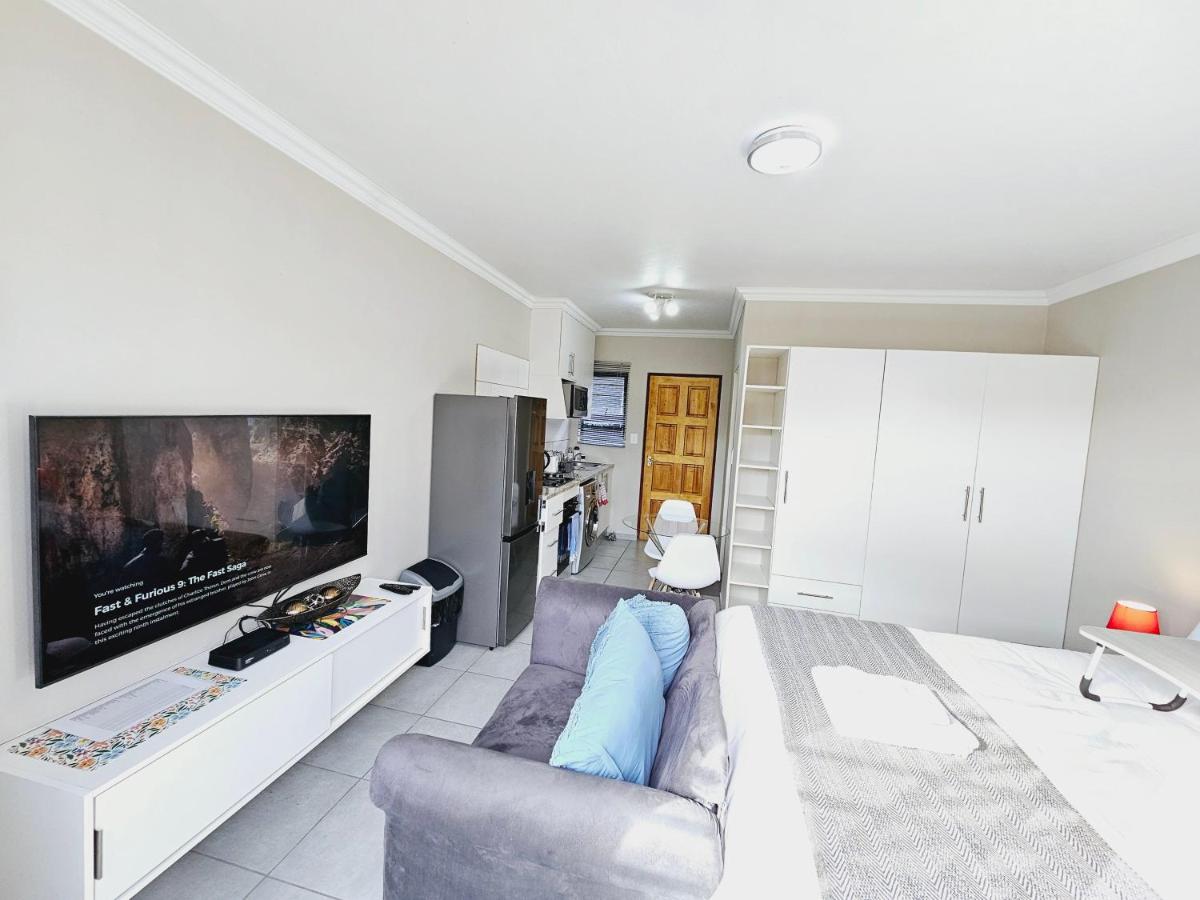 B&B Fourways - Quantum Heights - Studio Apartment - Bed and Breakfast Fourways