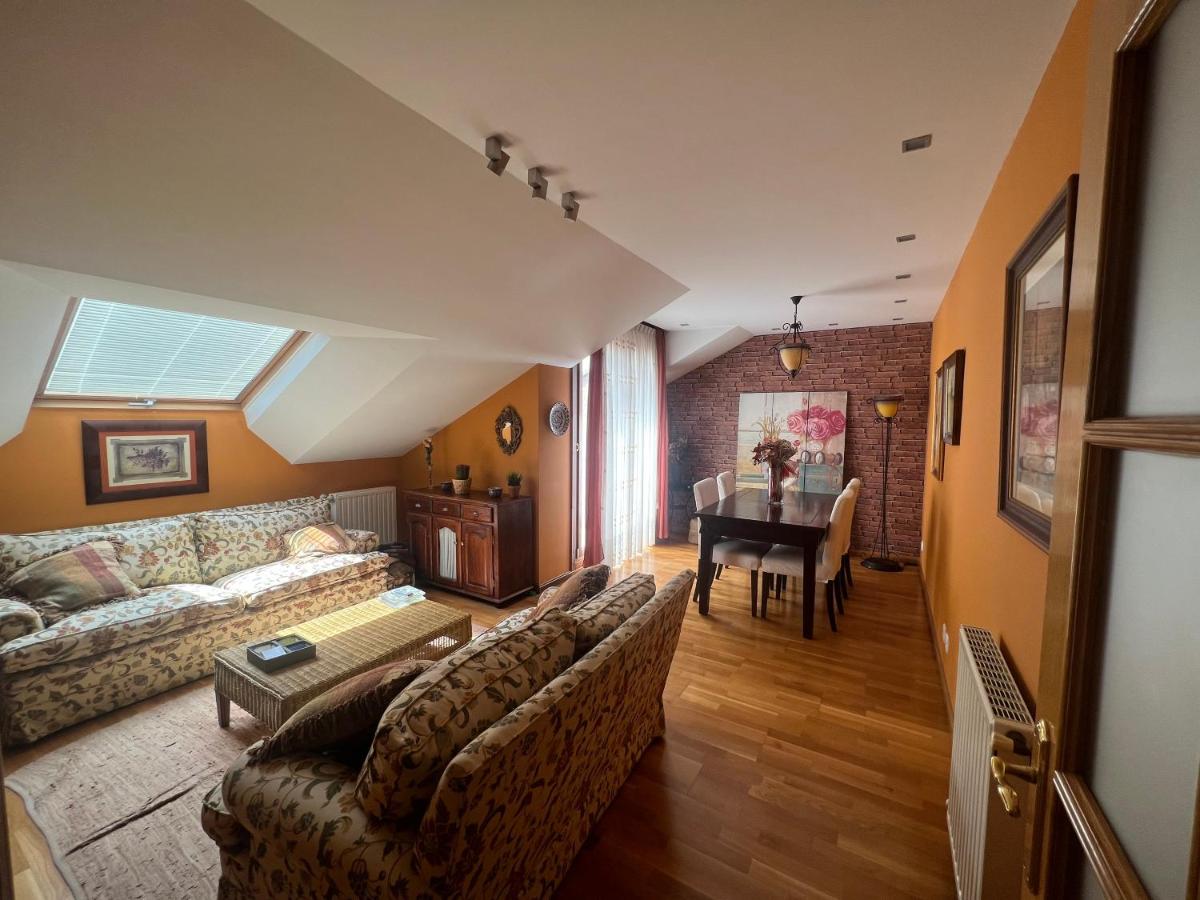 Atractivo Ático 2 Habitaciones - Chambres d’hôtes Villaviciosa