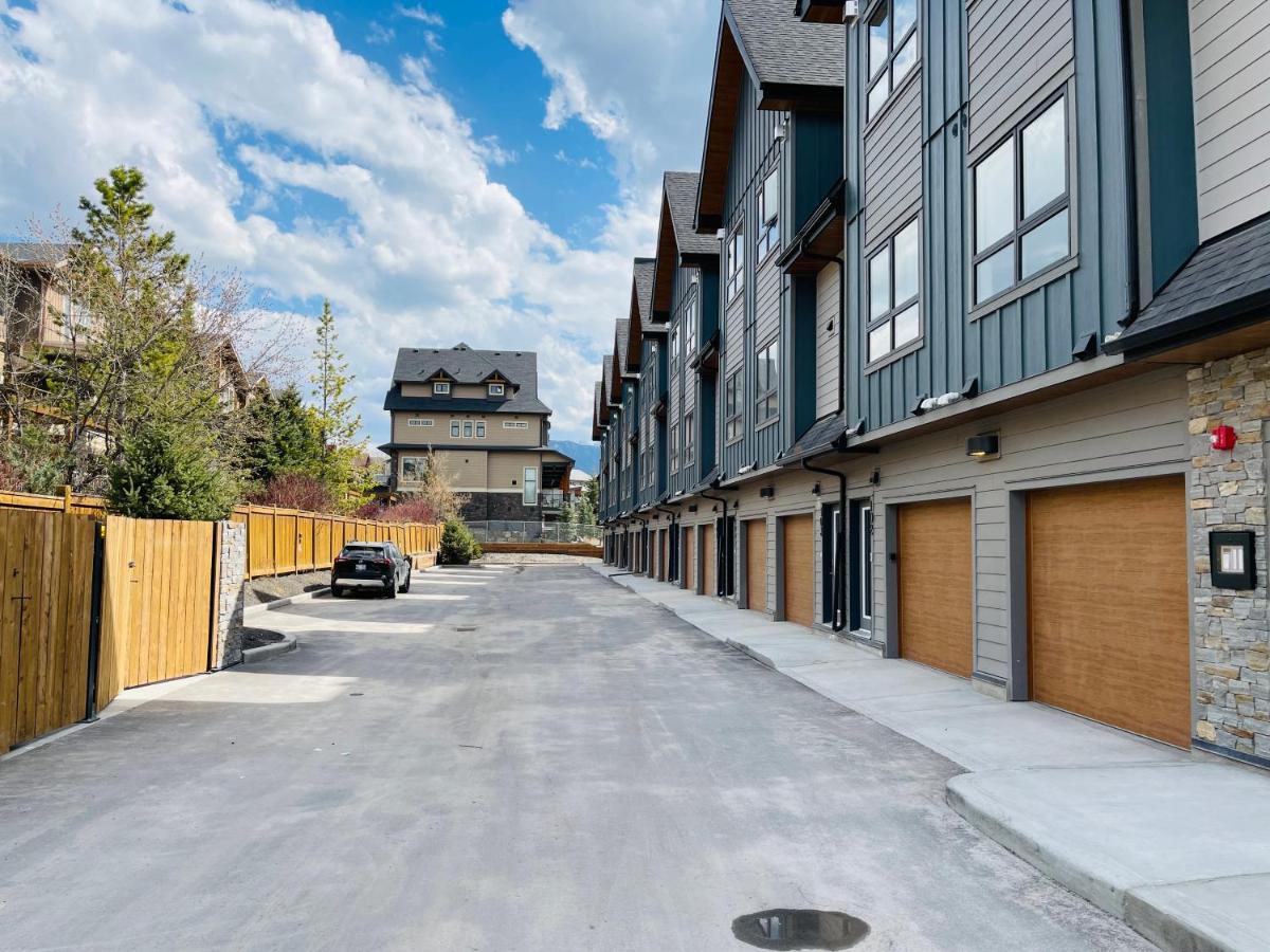 Joe's Contemporary 2 King Bedrooms Vacation Home in Canmore - B&B Canmore