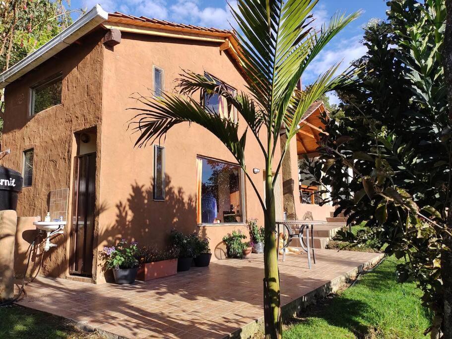 La casa de chocolate 1 - Bed and Breakfast