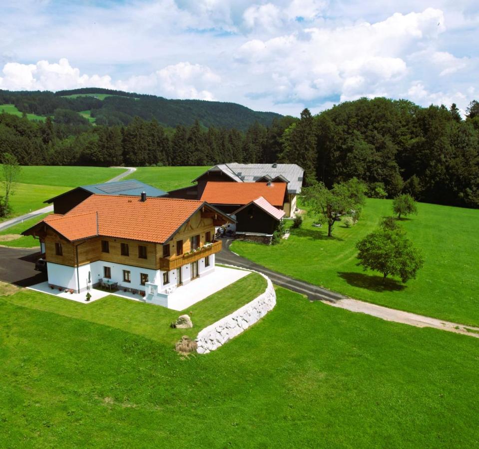 B&B Thalgau - Landhaus Stadlmann - Bed and Breakfast Thalgau