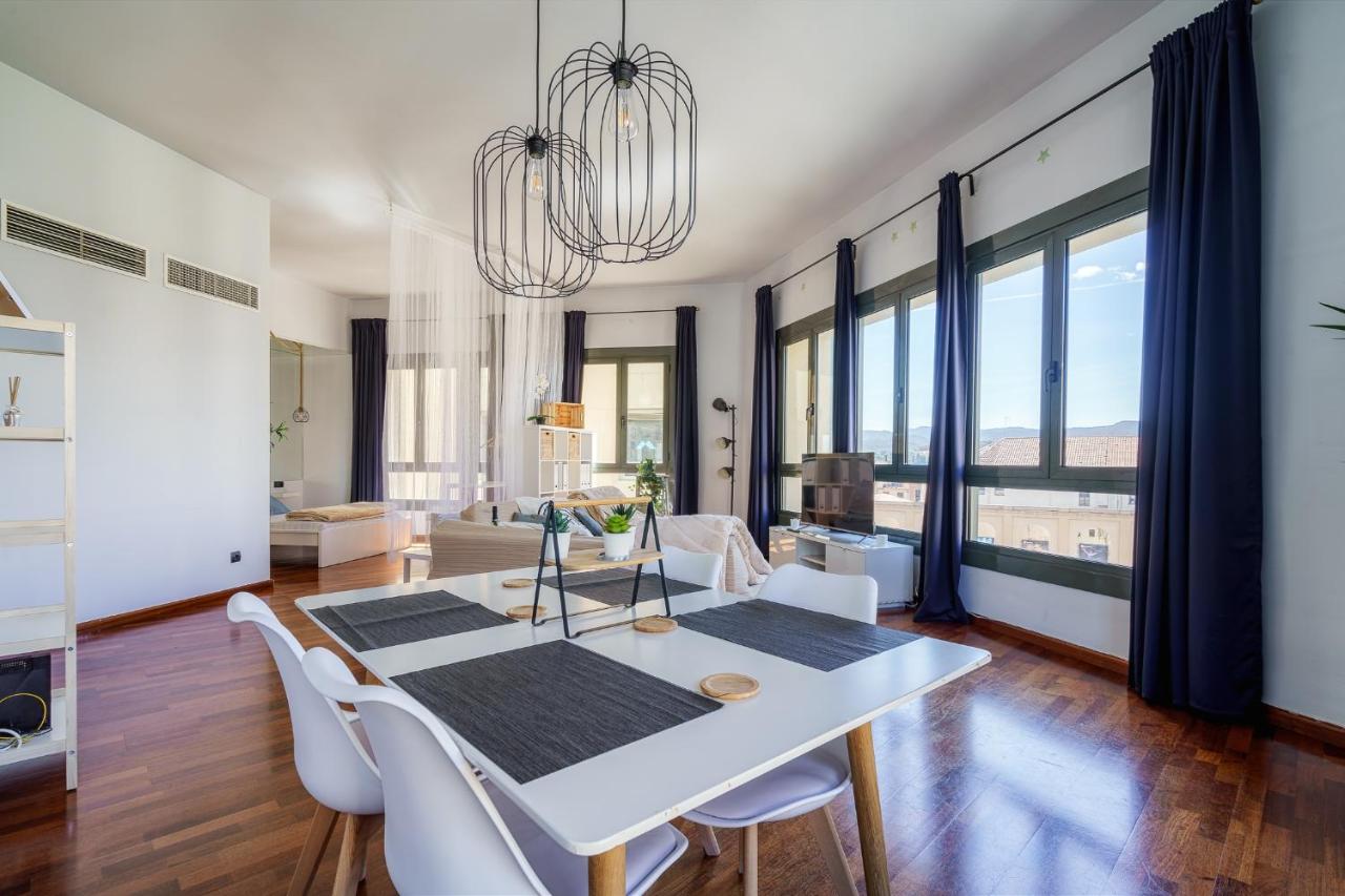 Espectacular loft en centrico edificio singular - Ferienwohnung