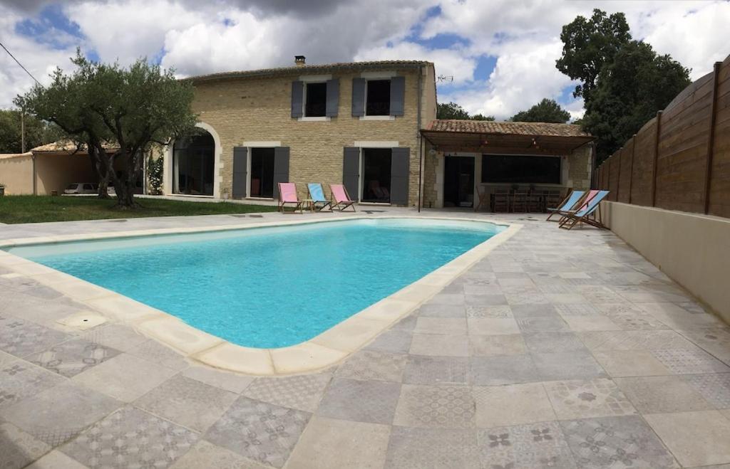 B&B Uzès - New Provencal country house of stone, with pool and all the comforts in Uzès - Bed and Breakfast Uzès