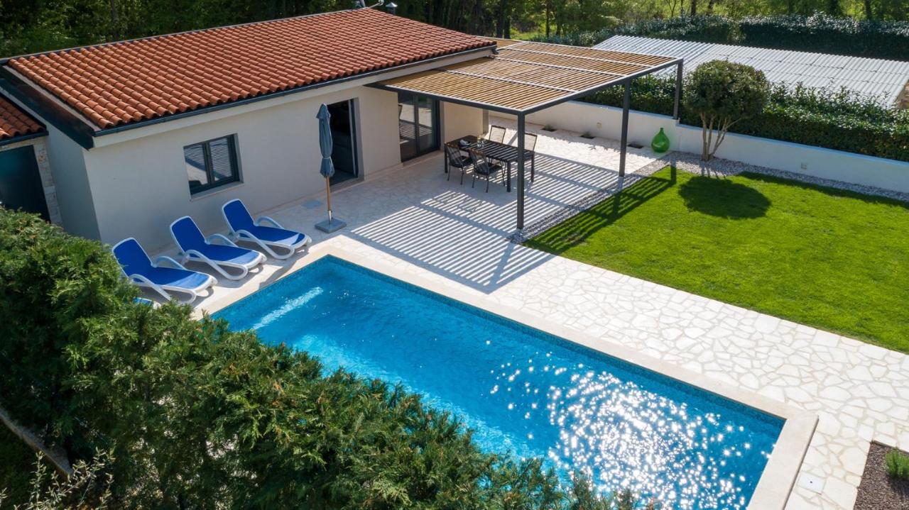 B&B Kirmenjak - Villa Lana with Private Pool - Bed and Breakfast Kirmenjak