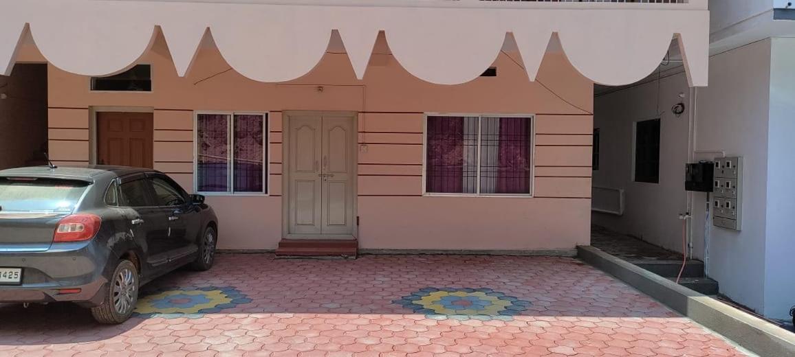 Chesna Cottage - Ferienwohnung