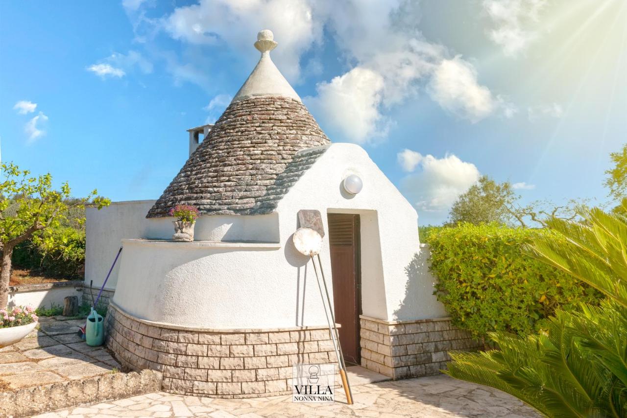 Villa Nonna Nina con Piscina - B&B Locorotondo