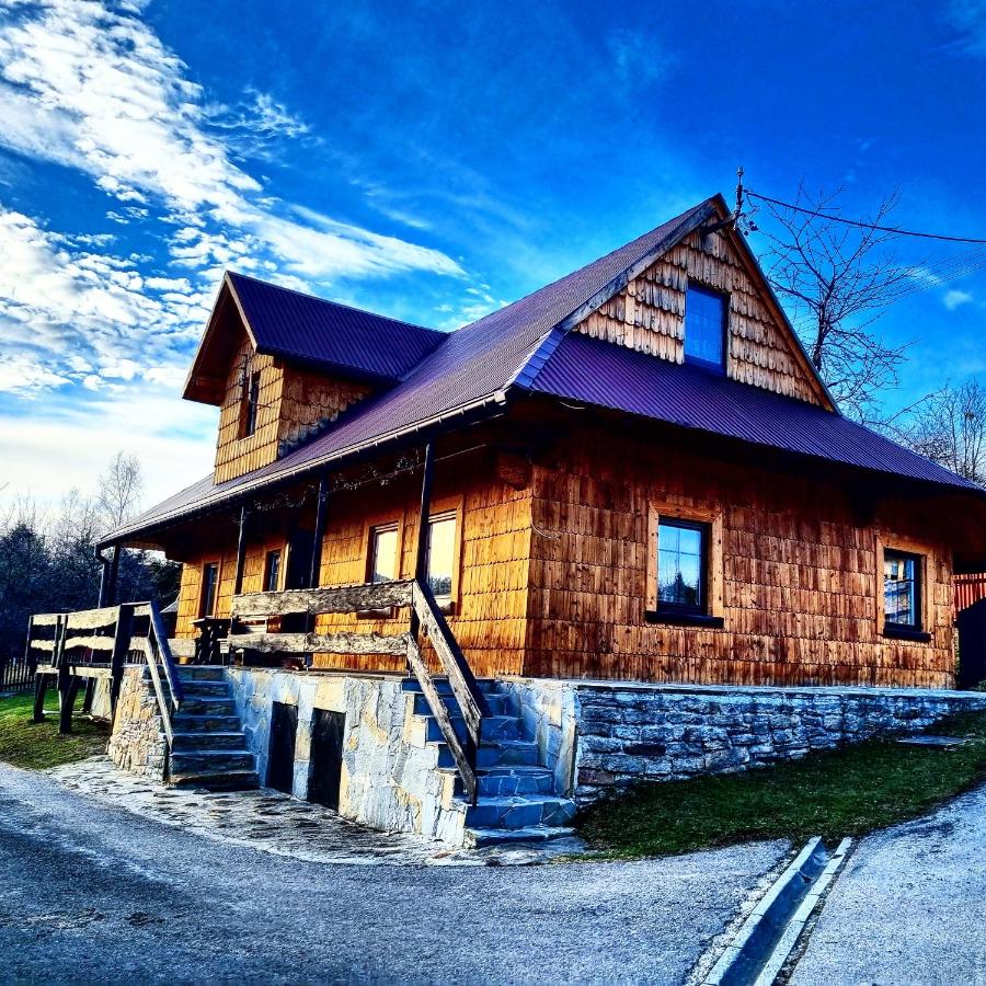 Koronkowa Chatka w Beskidach - B&B Istebna
