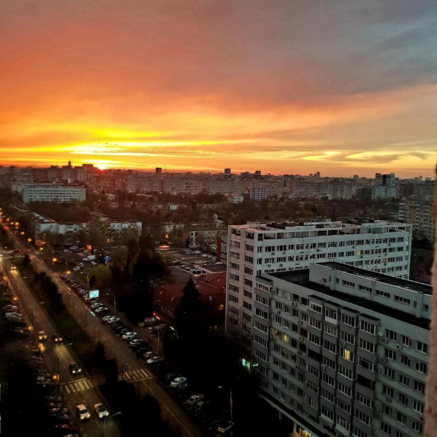 Perfect View Apartament 2 Rooms Self Check-in - B&B Bucarest