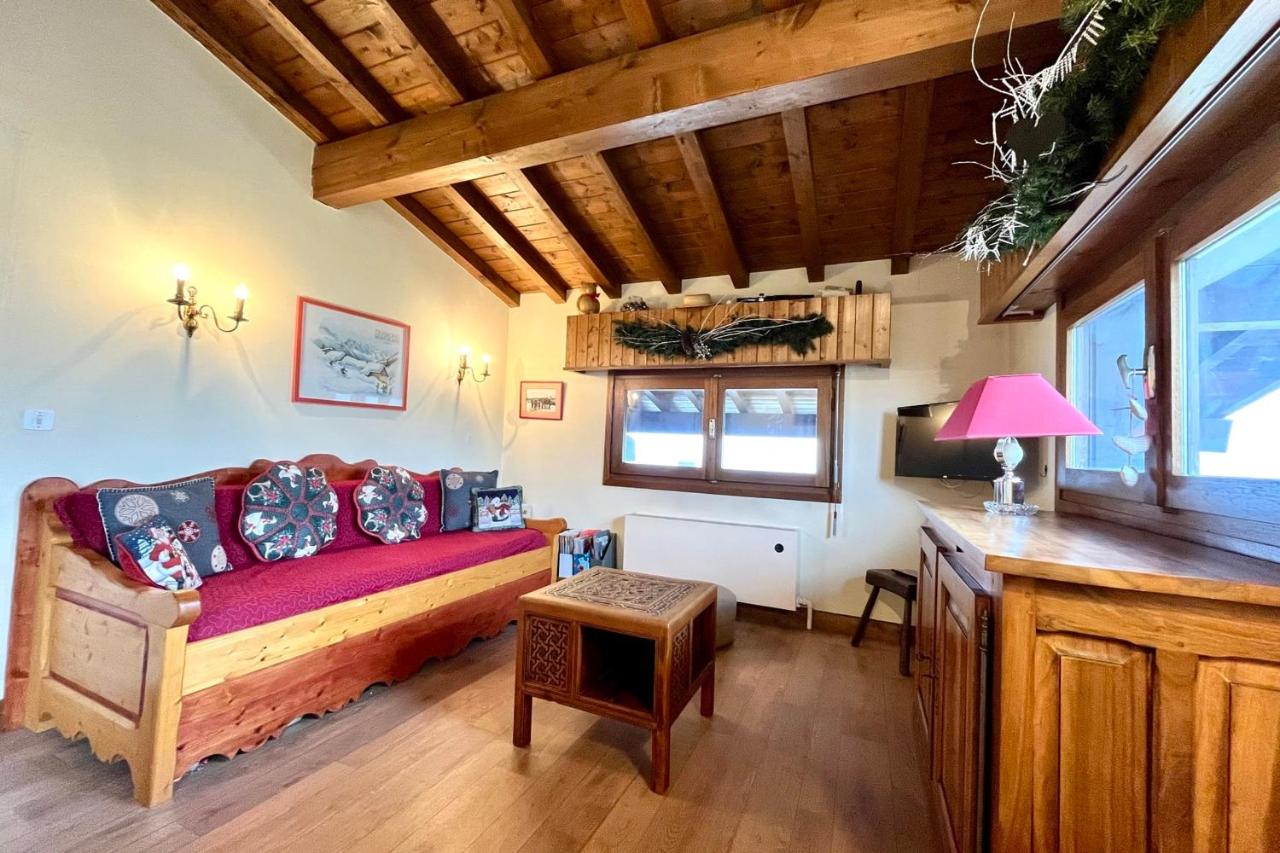 Nice and bright apartment in Combloux - Bed and Breakfast