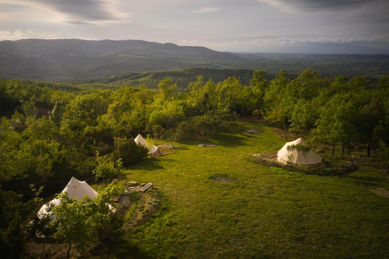 B&B Lajatico - Agricola Ombra - Tents in nature - Bed and Breakfast Lajatico