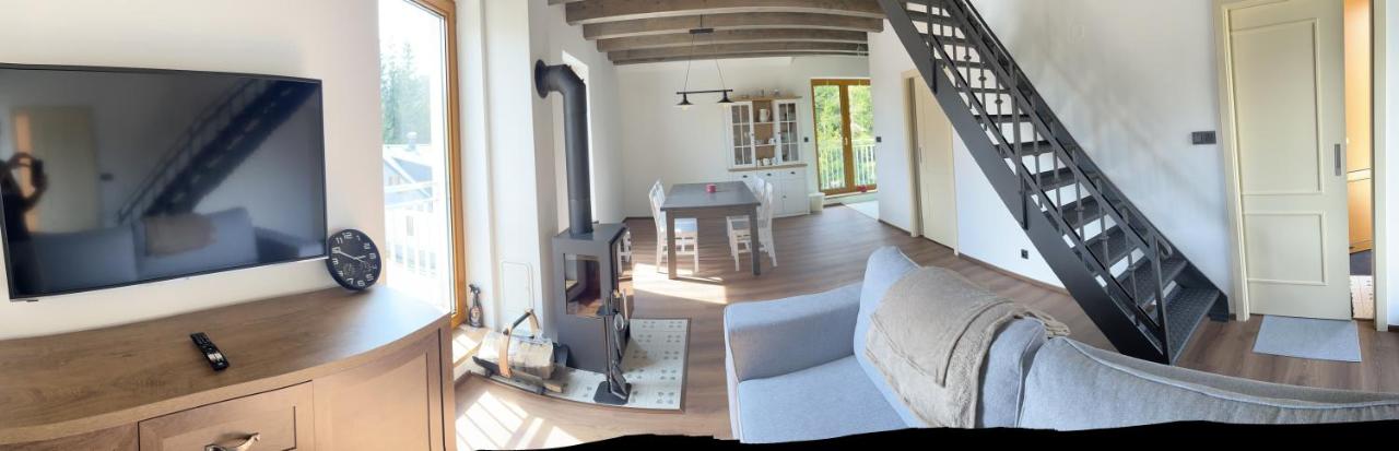 U Králíka, apartmán H, 3 samostatné ložnice - mezonet, 3 vlastní parkovací místa, v klidu, přitom v centru zábavy, k lanovce 100 metrů, vyhřívaná skříňka v lyžárně - B&B Dolní Morava