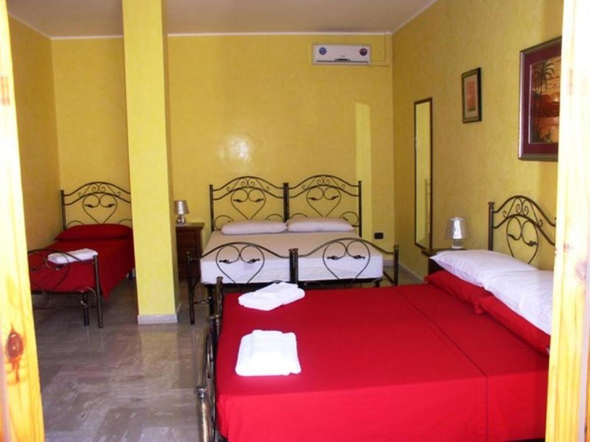 Vierbettzimmer mit Gemeinschaftsbad