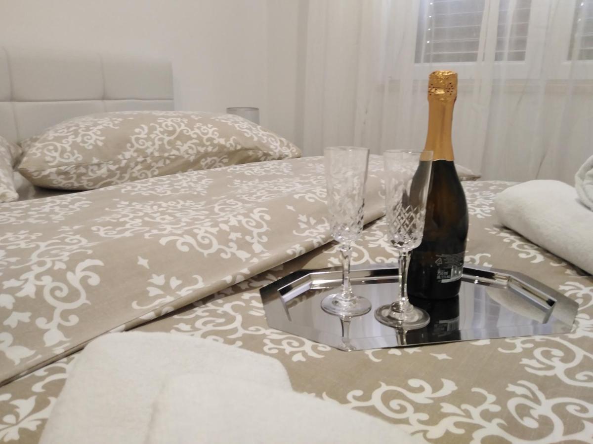 Apartman Roko - B&B Porto Tolero