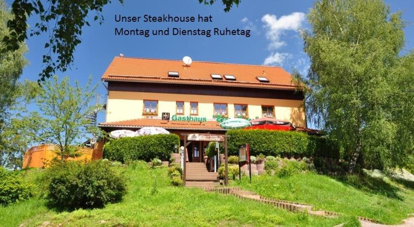 B&B Suhl - Steakhouse & Pension Crazy Horse - Bed and Breakfast Suhl